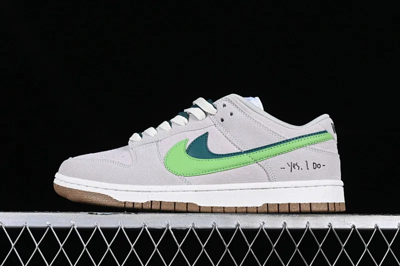 All Categories Nk SB Dunk Series Nk SB Dunk Low Low-top sneakers Cost-effective version Nk SB Dunk Low "85" double hook SB low-top sports and leisure sneakers DO9457-107